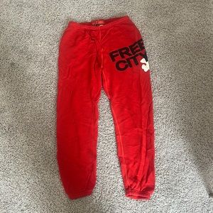 Free city sweatpants